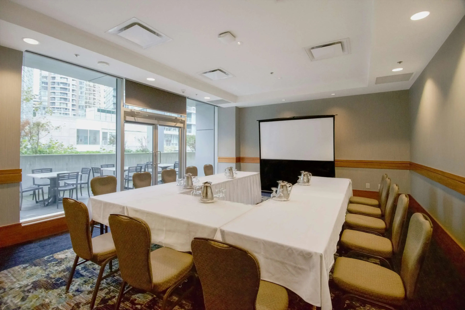 Photo - Coast Coal Harbour Vancouver Hotel by APA