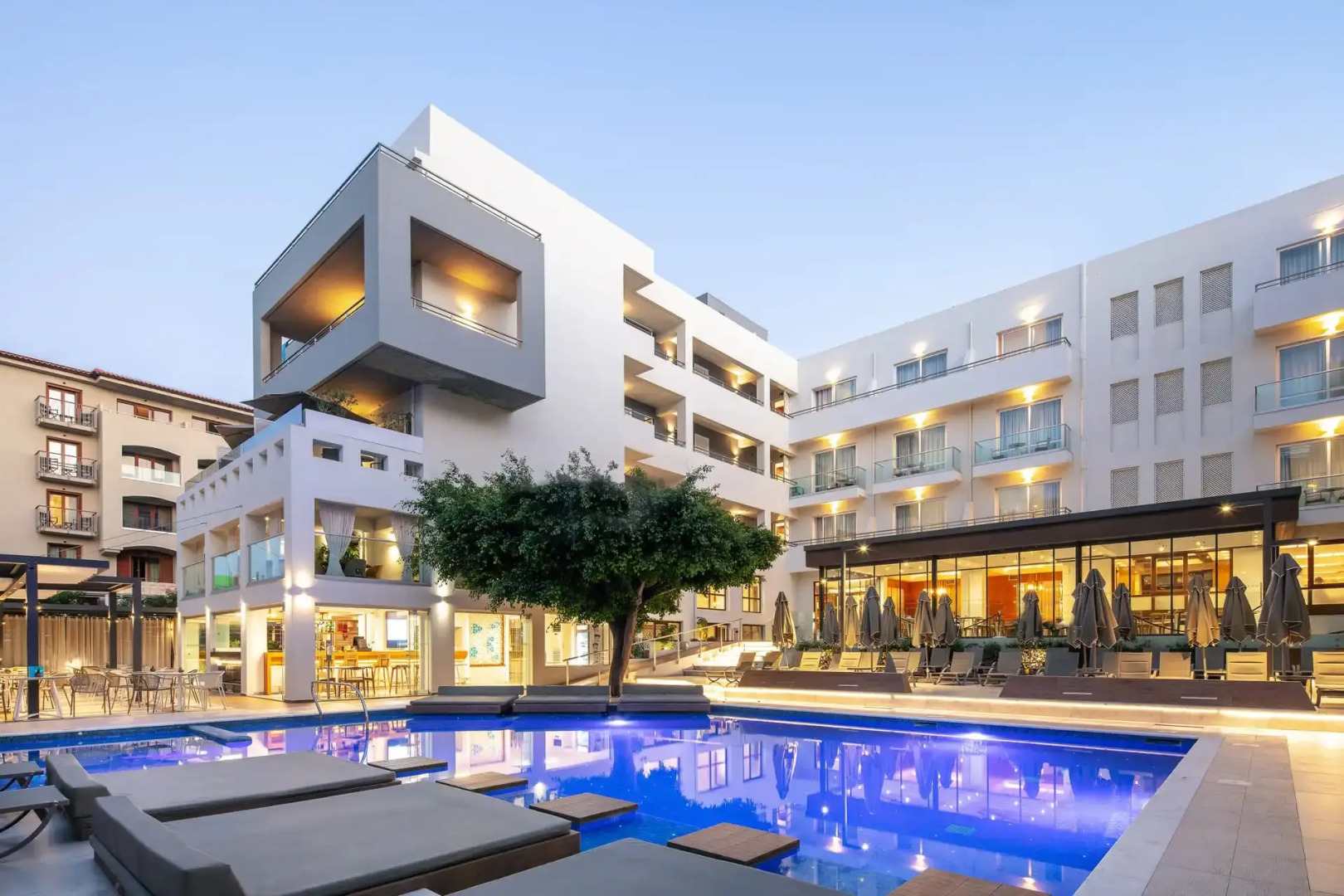 Photo - Atrium Ambiance Hotel