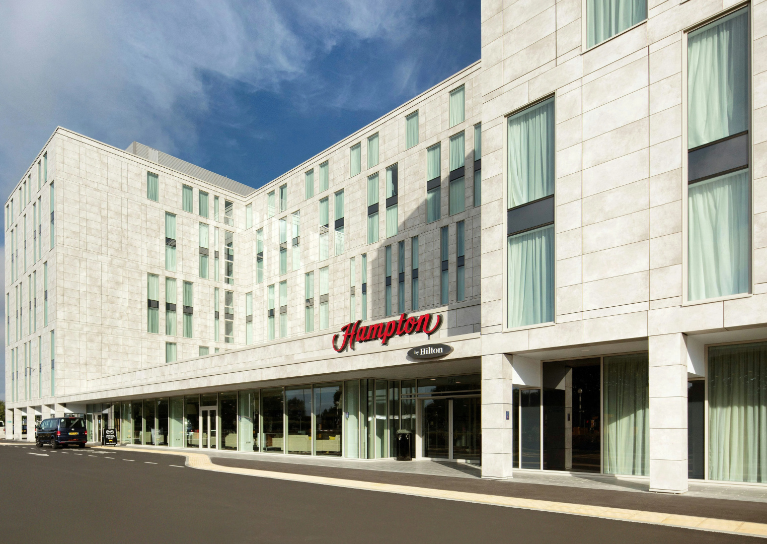 Photo - Hampton by Hilton London Stansted Airport