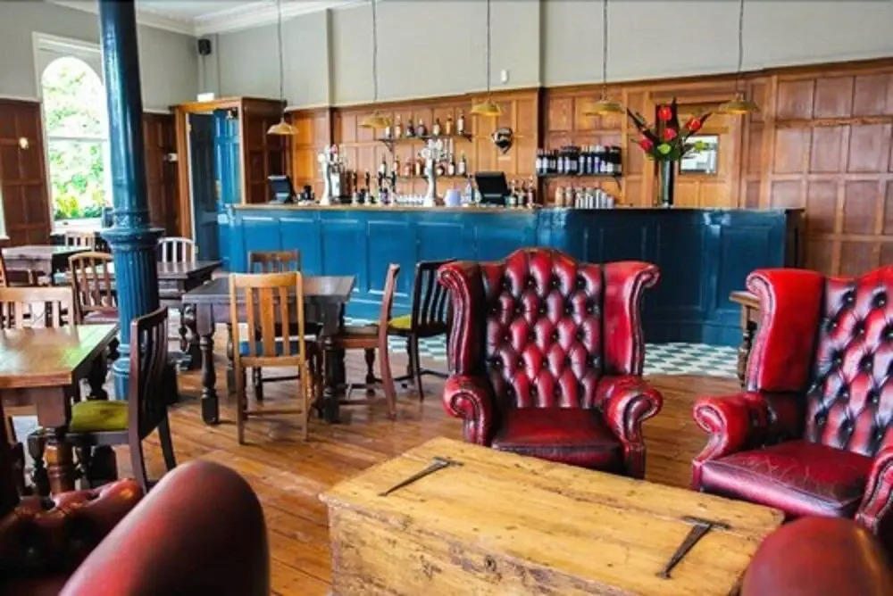 Foto - Hand & Flower