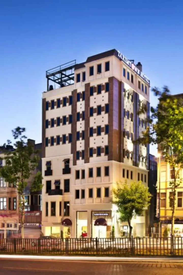 Photo - Taximtown Hotel