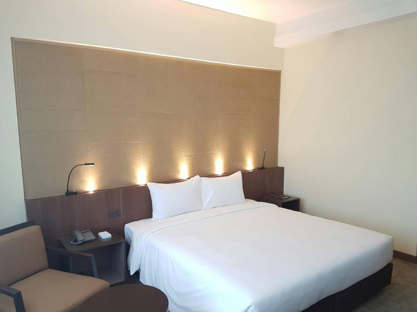 Photo - Louis' Tavern Hotel Don Muang