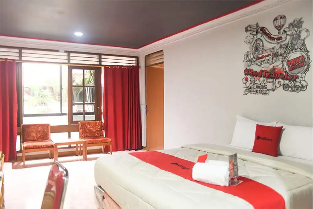 Photo - RedDoorz Plus near RSCM Jakarta