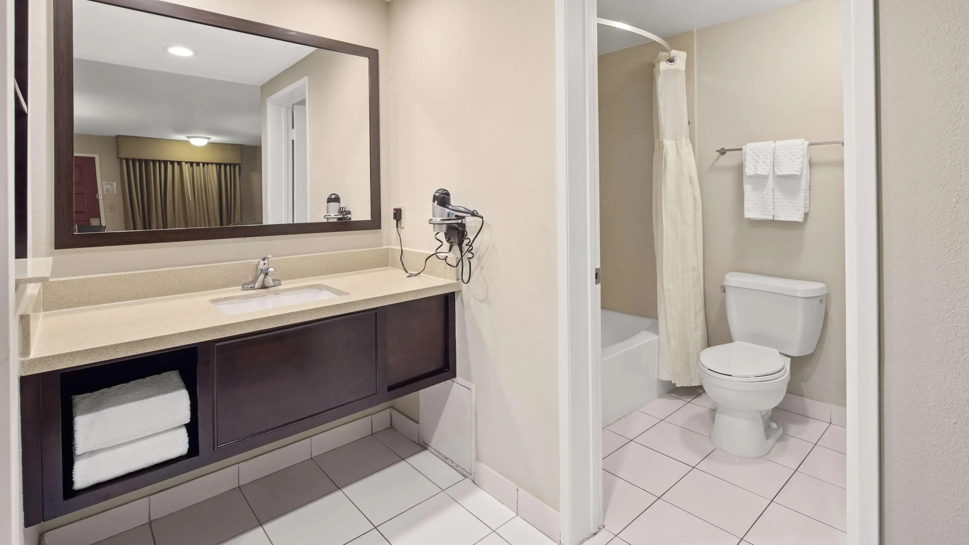 Foto - Best Western Pasadena Royale Inn & Suites