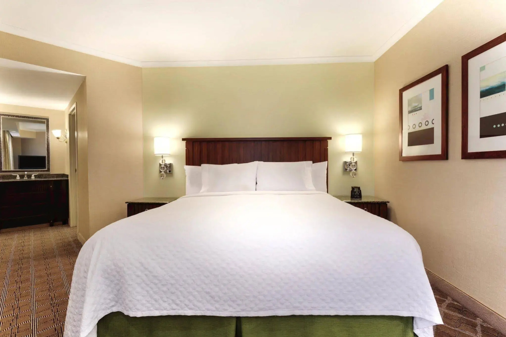 Photo - Embassy Suites by Hilton San Diego La Jolla