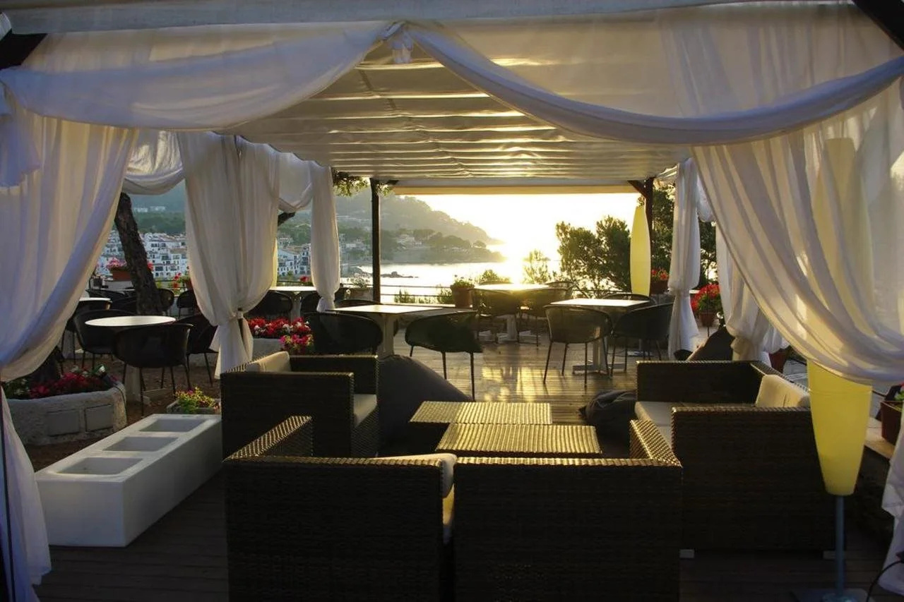 Photo - Hotel Sant Roc