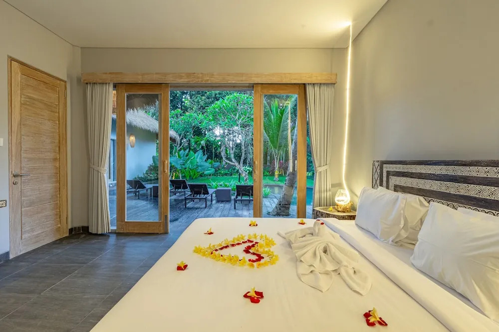 Photo - Brand new Luxury 3BR villa Ethnic Ubud # 1