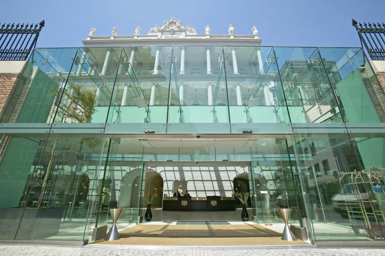 Photo - Palais Coburg