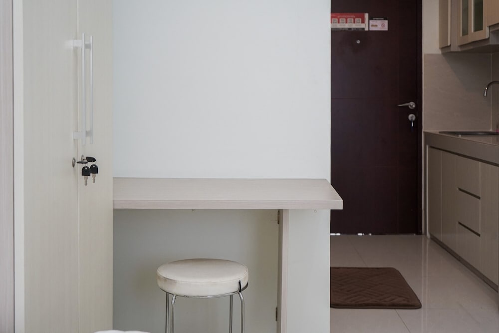 Comfort and Nice Studio Apartment at Springwood Residence