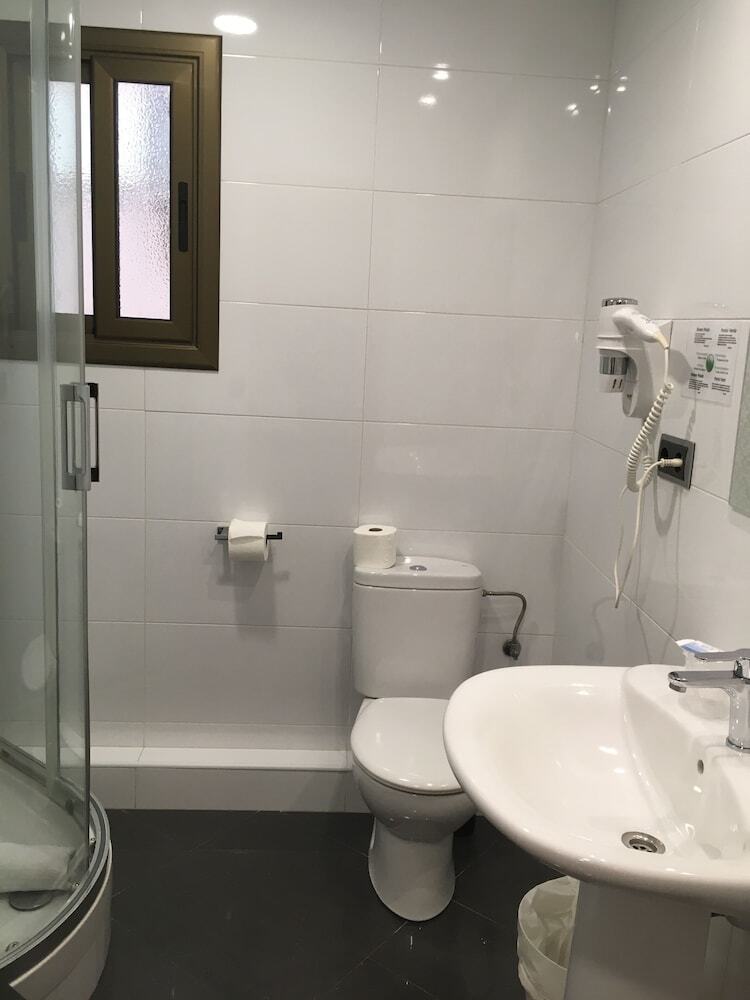 Photo - Hostal Levante Barcelona