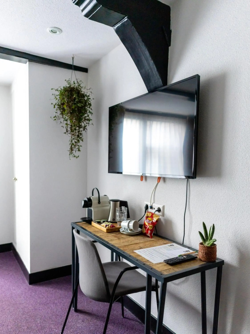 Photo - Wolf Hotel 