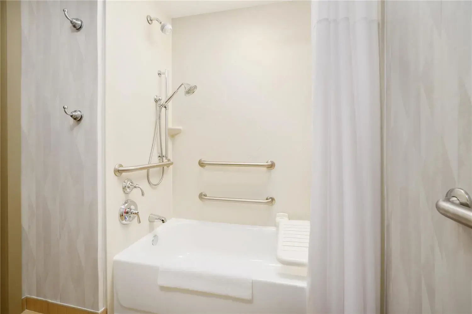 Foto - Hampton Inn by Hilton Chicago-Midway Airport