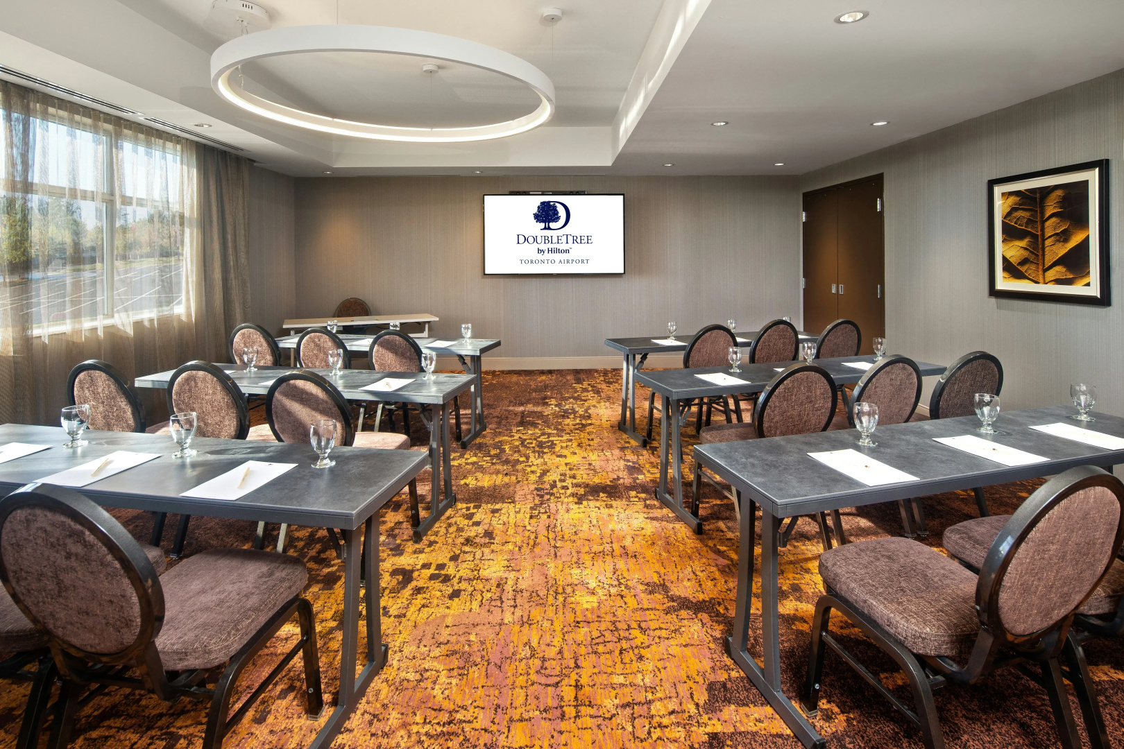 Foto - DoubleTree by Hilton Toronto Airport