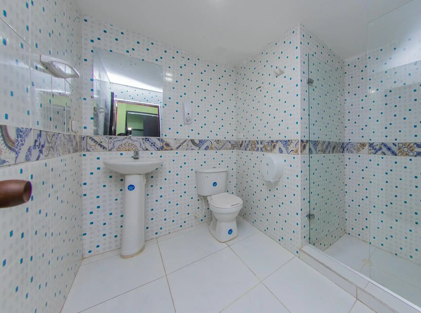 Photo - Hotel Avexi Suites By GEH Suites