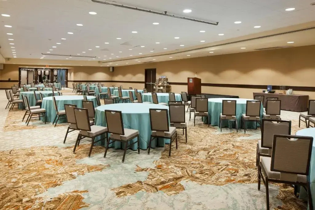 Photo - Sheraton Waikiki Beach Resort