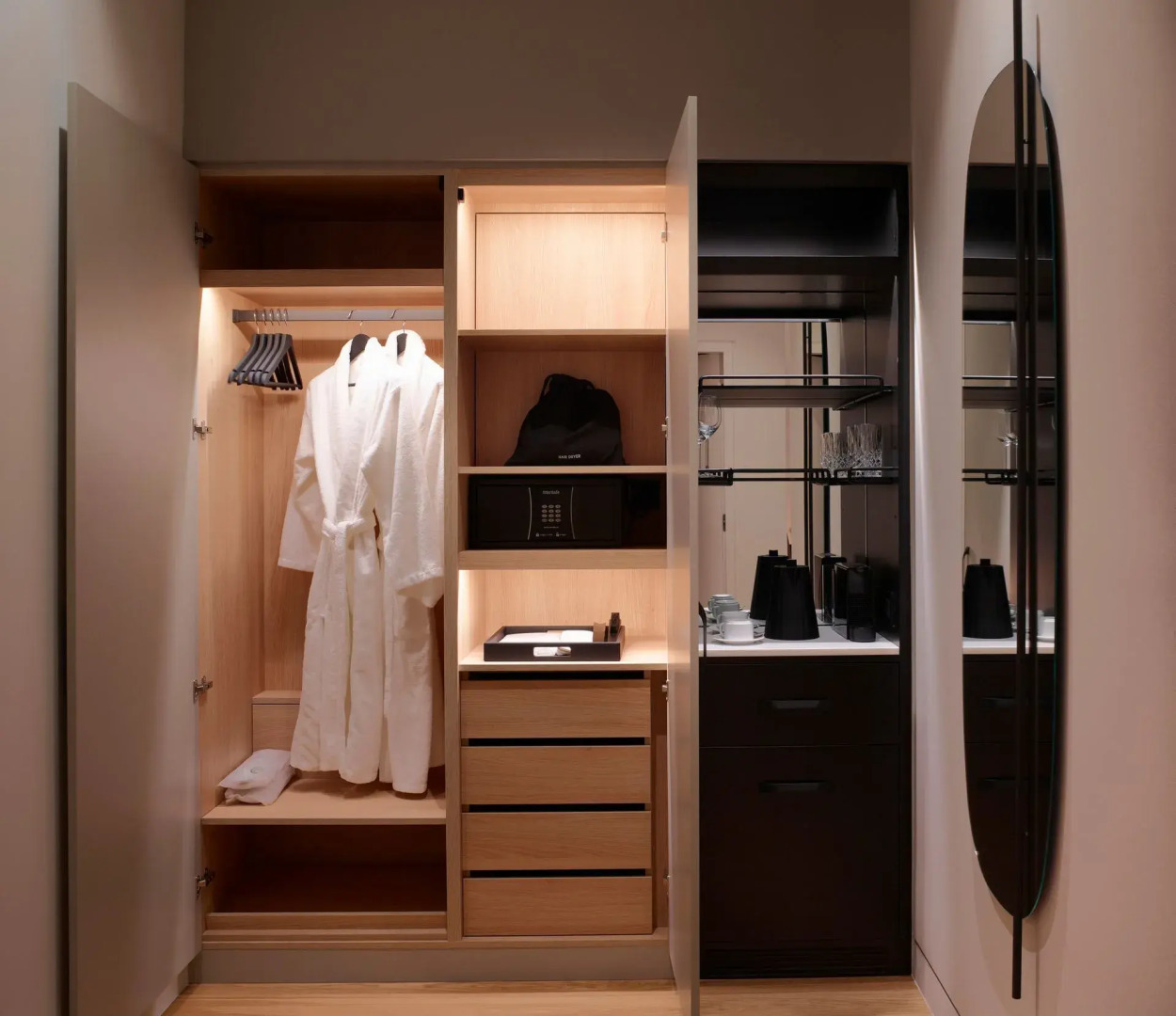 Photo - xenodocheio Milos