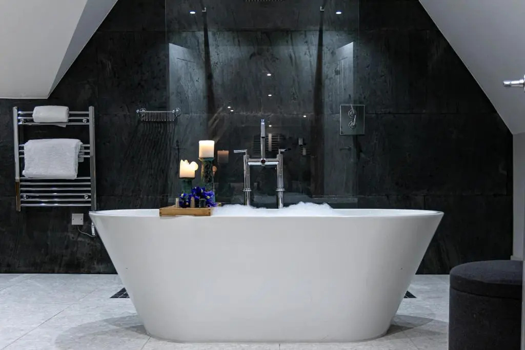 Photo - Barnett Hill - Luxury Hotel