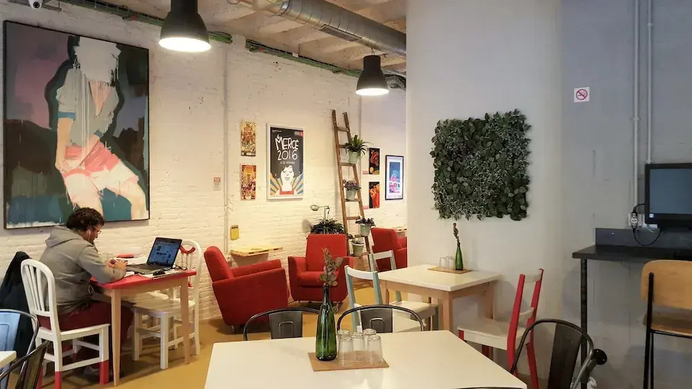 Photo - Ten To Go Hostel