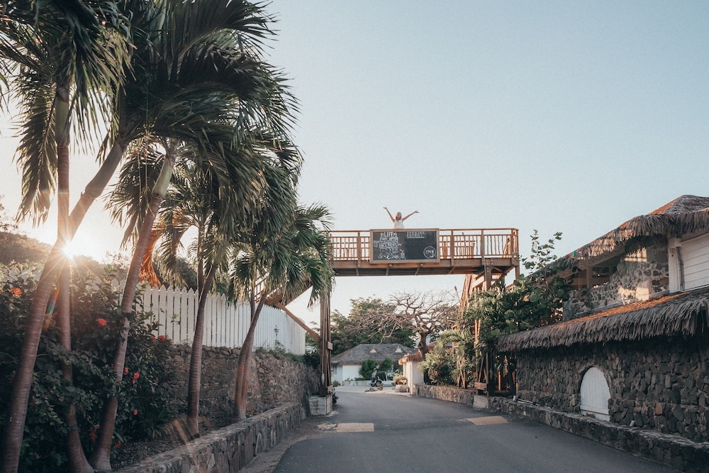 Long Bay Beach Resort — фото 1