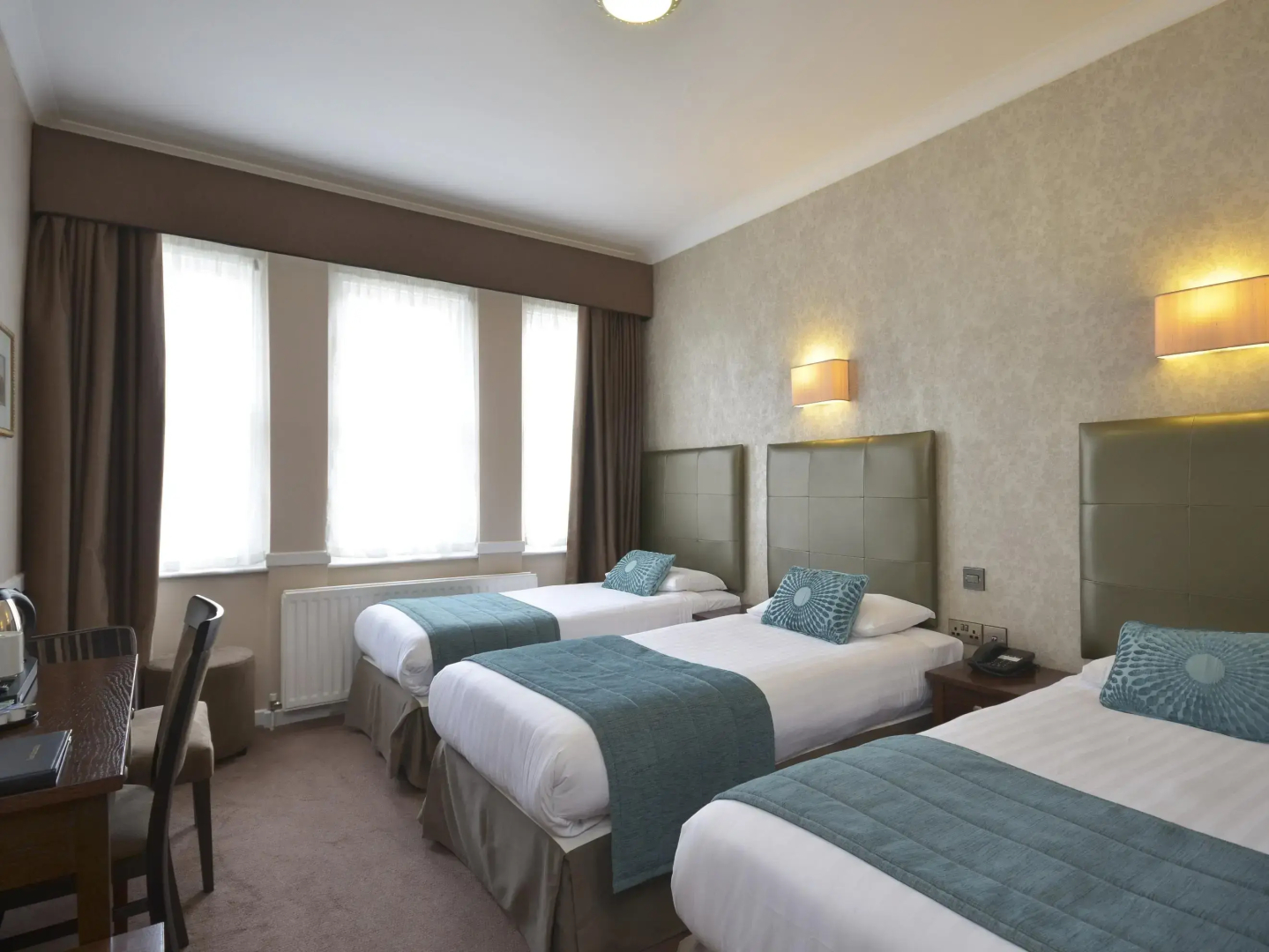 Photo - Princes Square Hotel