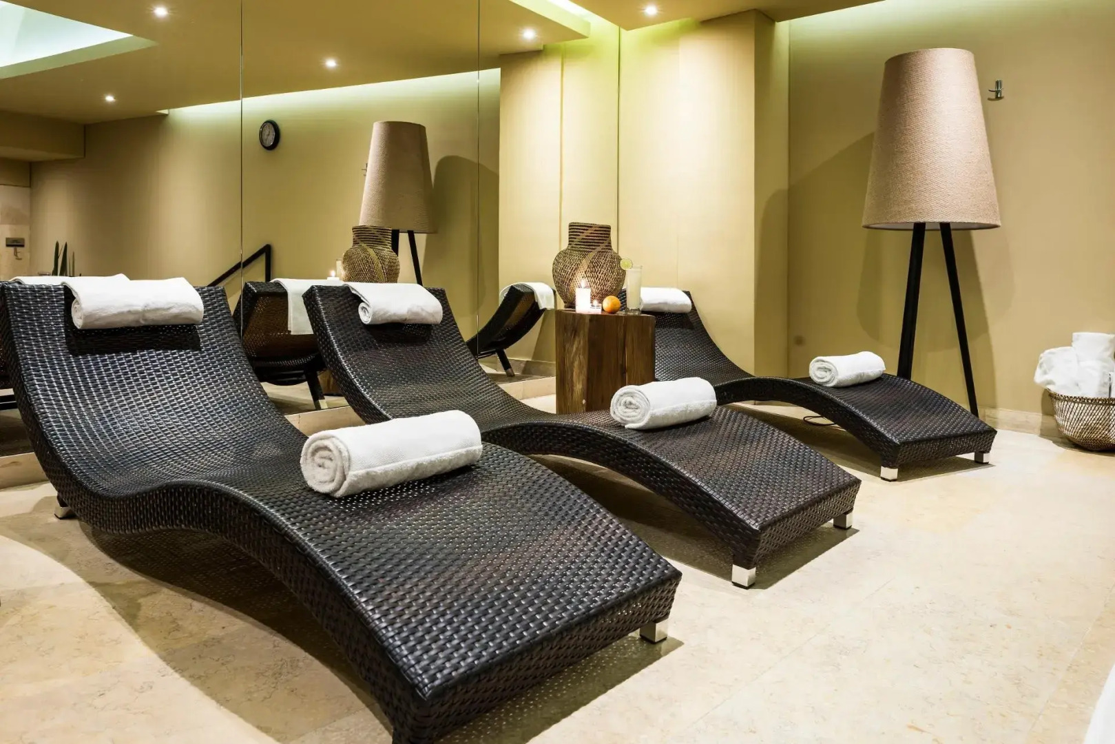 Foto - Movich Buró 26