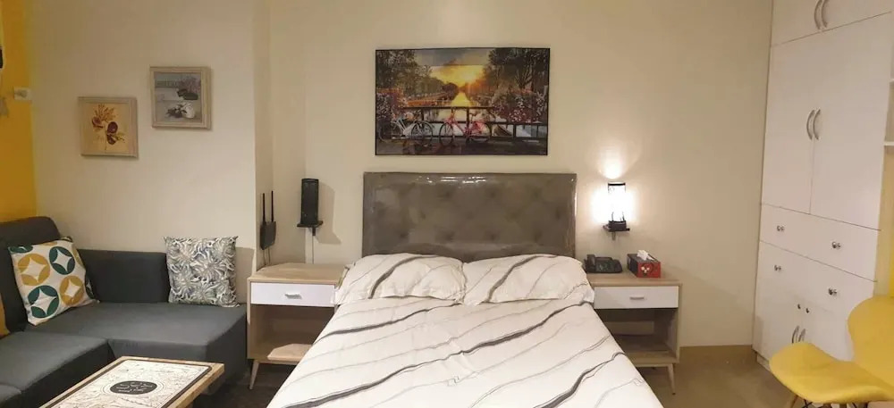 Photo - Spring Residences