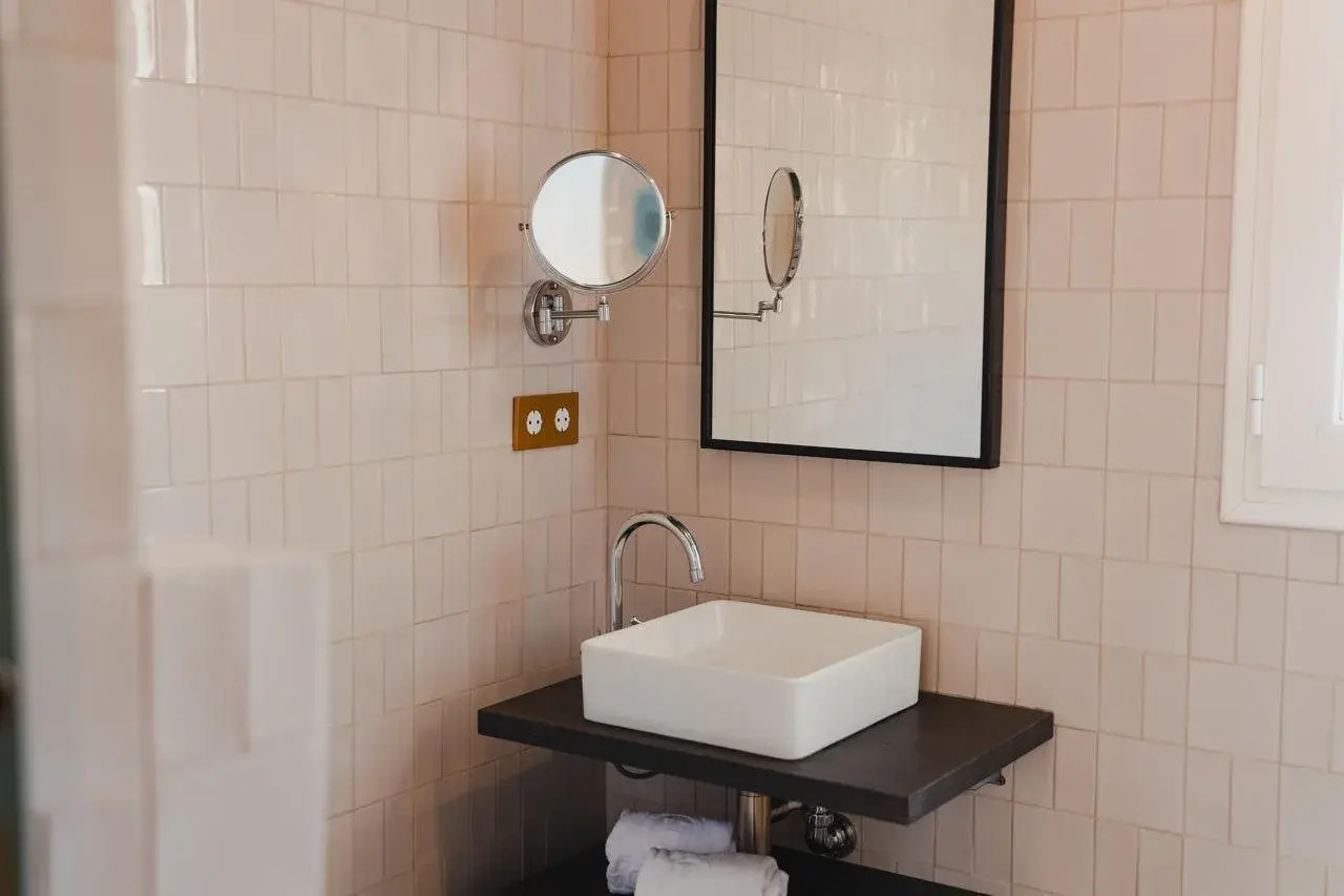 Photo - Hoposa Daina- Adults Only