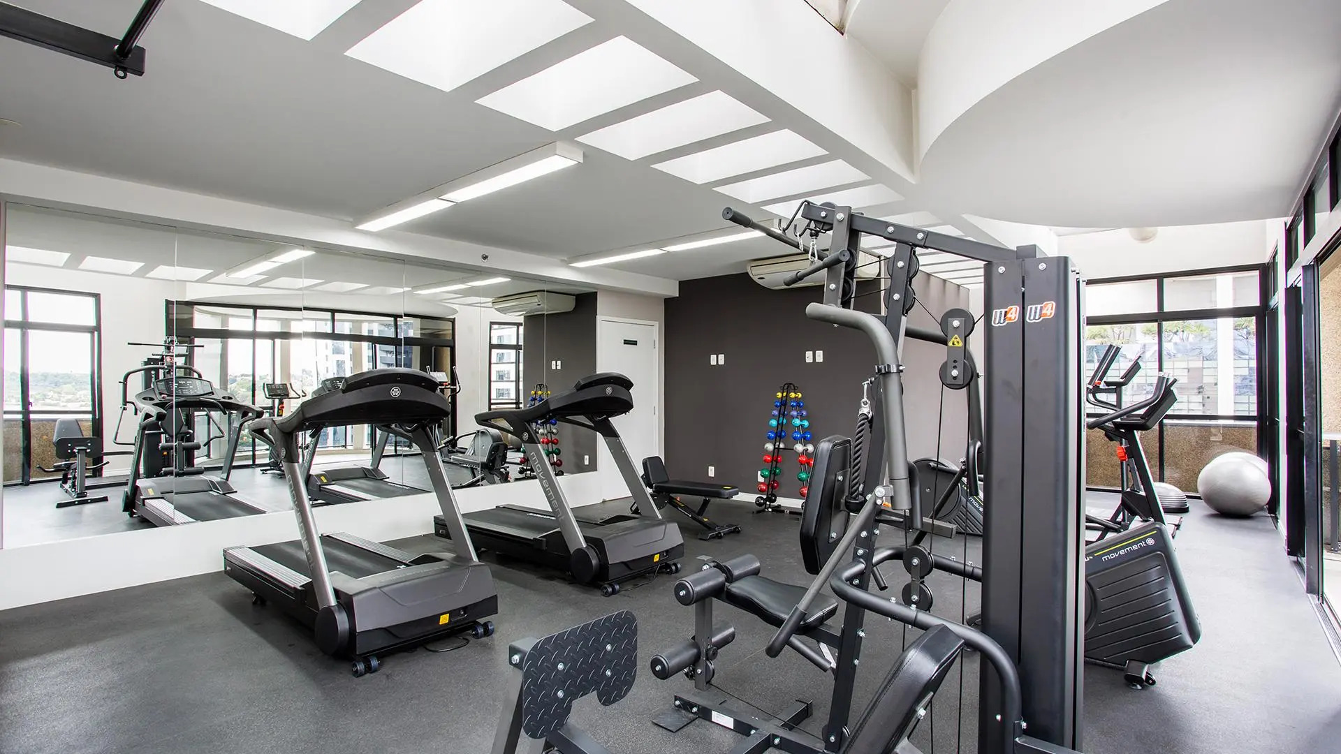 Foto - Estanplaza Funchal Faria Lima