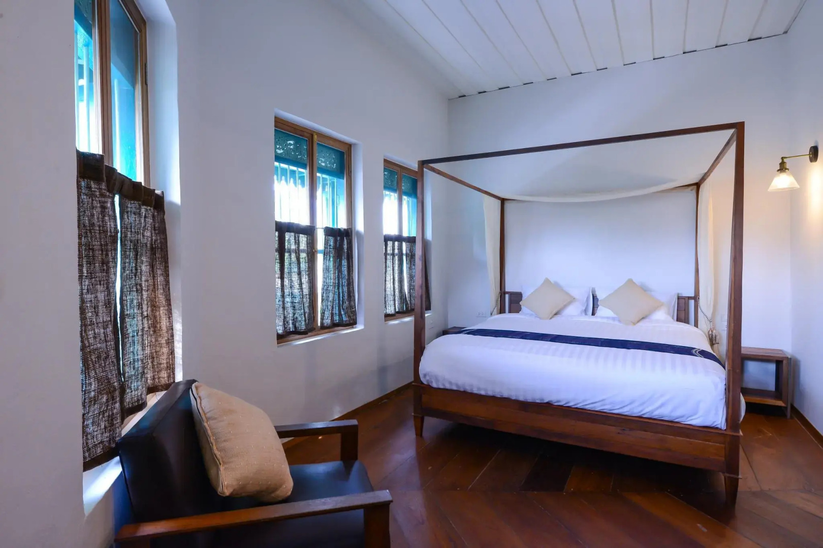 Foto - Neighbor Phuthon