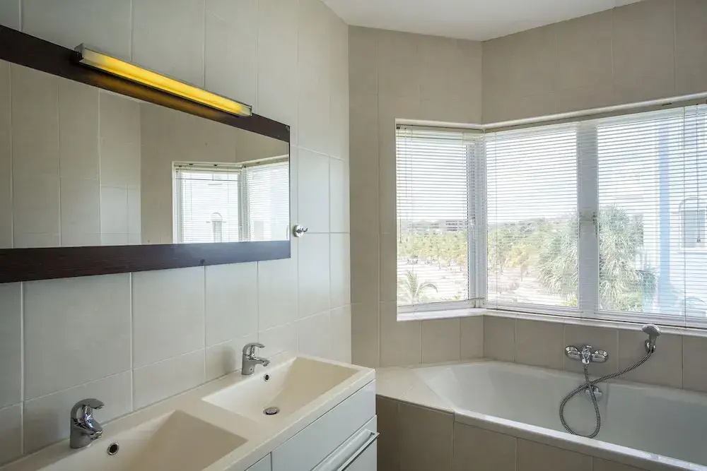 Photo - Blue Bay Beach Apartments