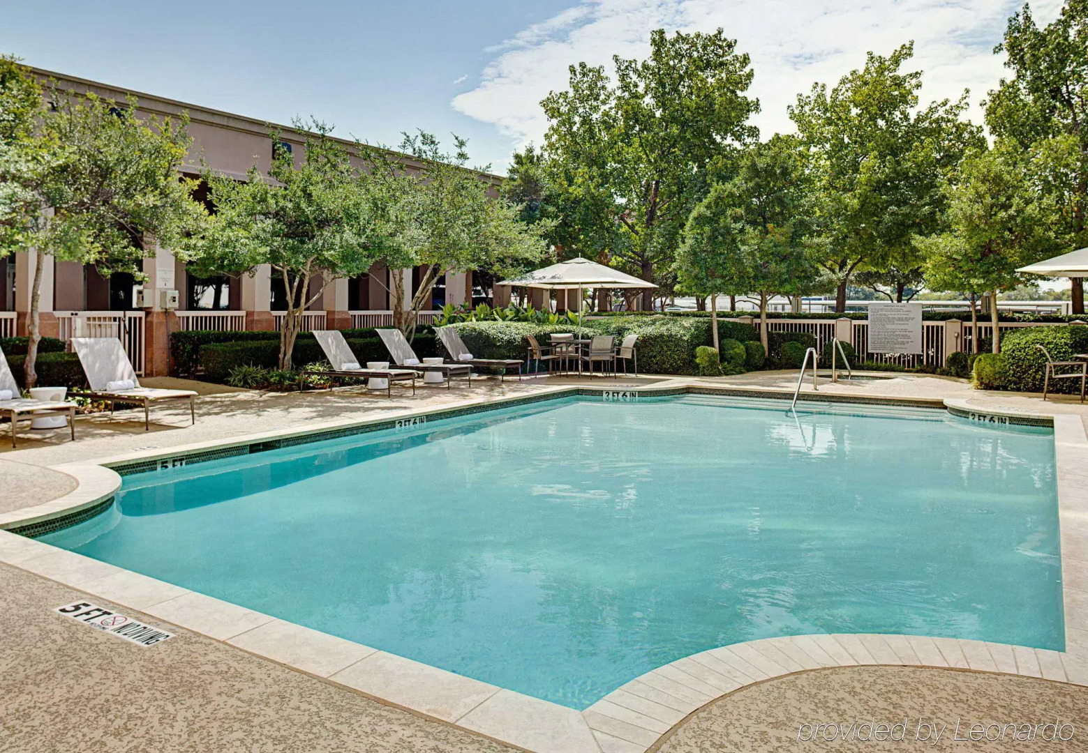 Photo - Dallas Marriott Suites Medical/Market Center