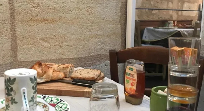 Photo - B&B Le Miroir aux Fées Bordeaux