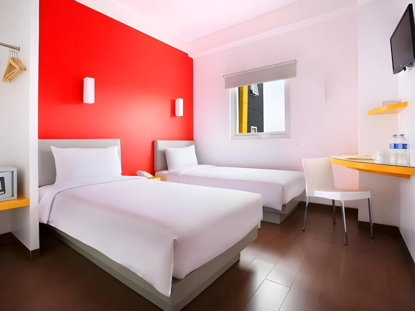 Foto - Amaris Hotel Bekasi Barat