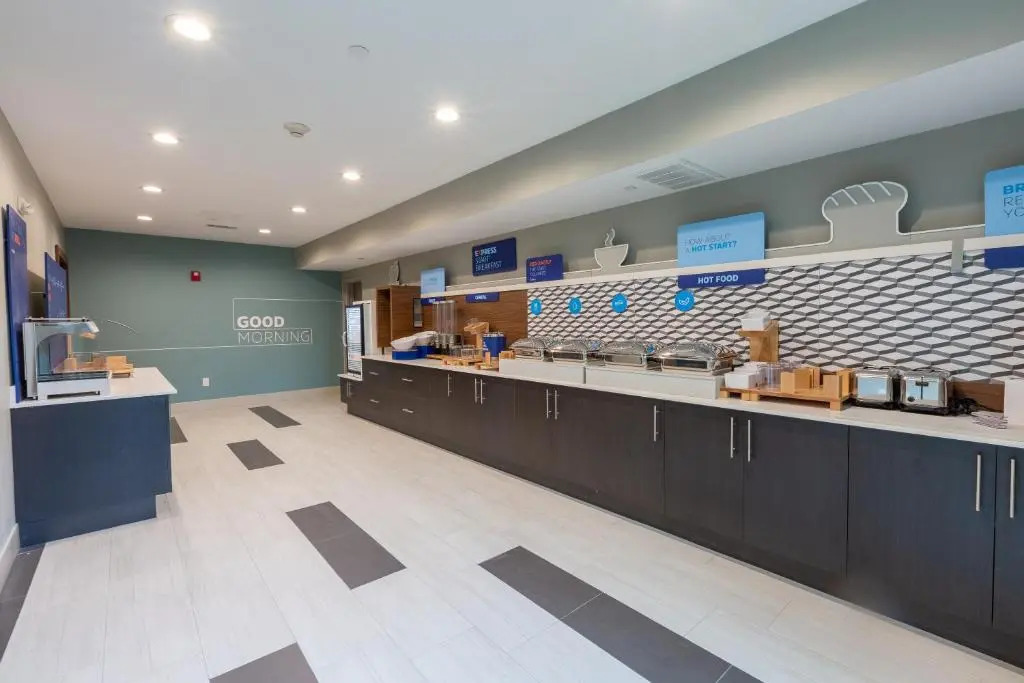 Photo - Holiday Inn Express & Suites Arlington North – Stadium Area by IHG