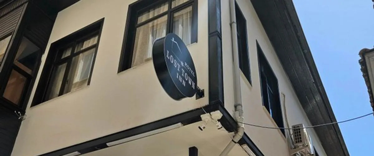Foto - Loost Town Inn Hotel