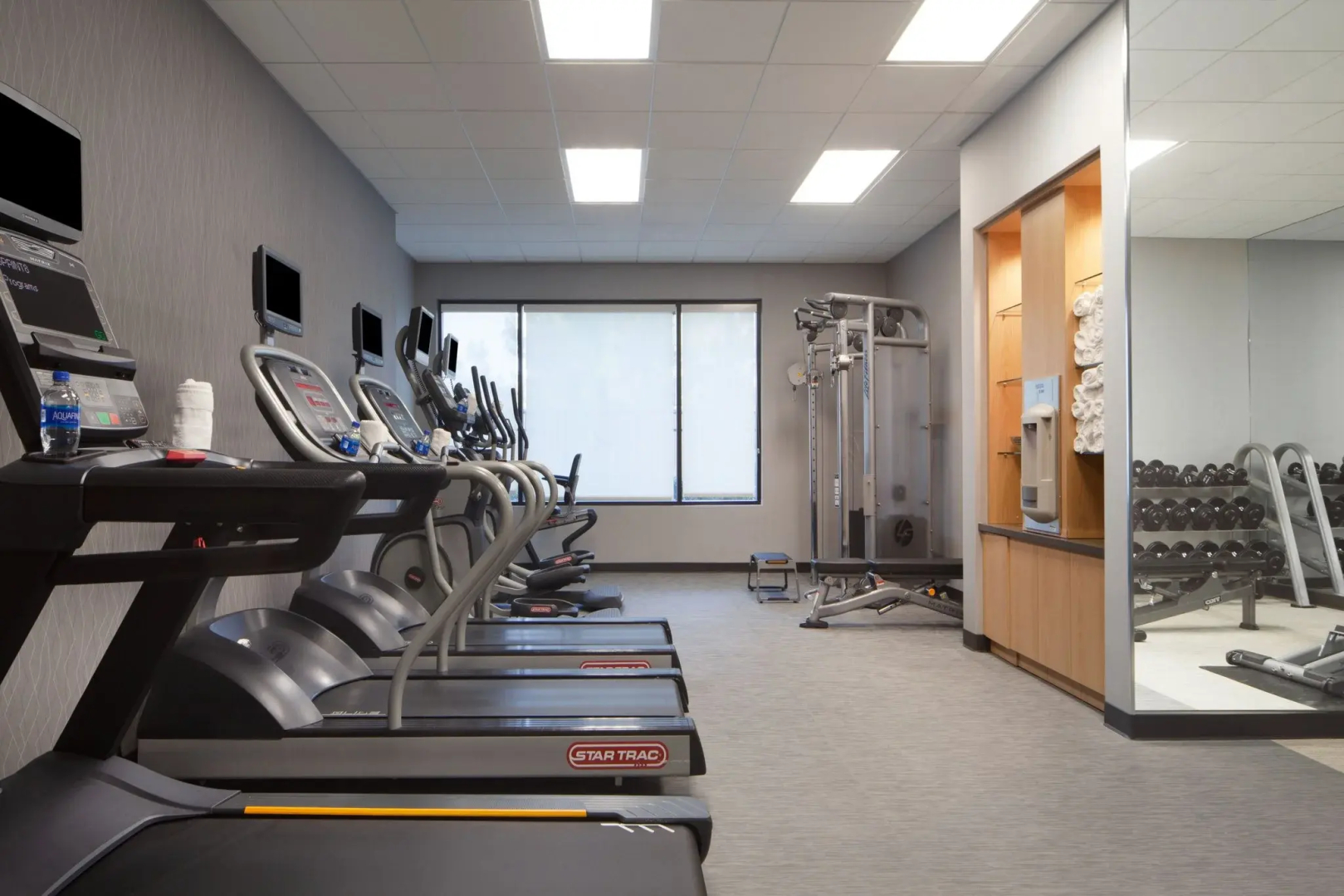 Foto - Courtyard by Marriott Newark Silicon Valley