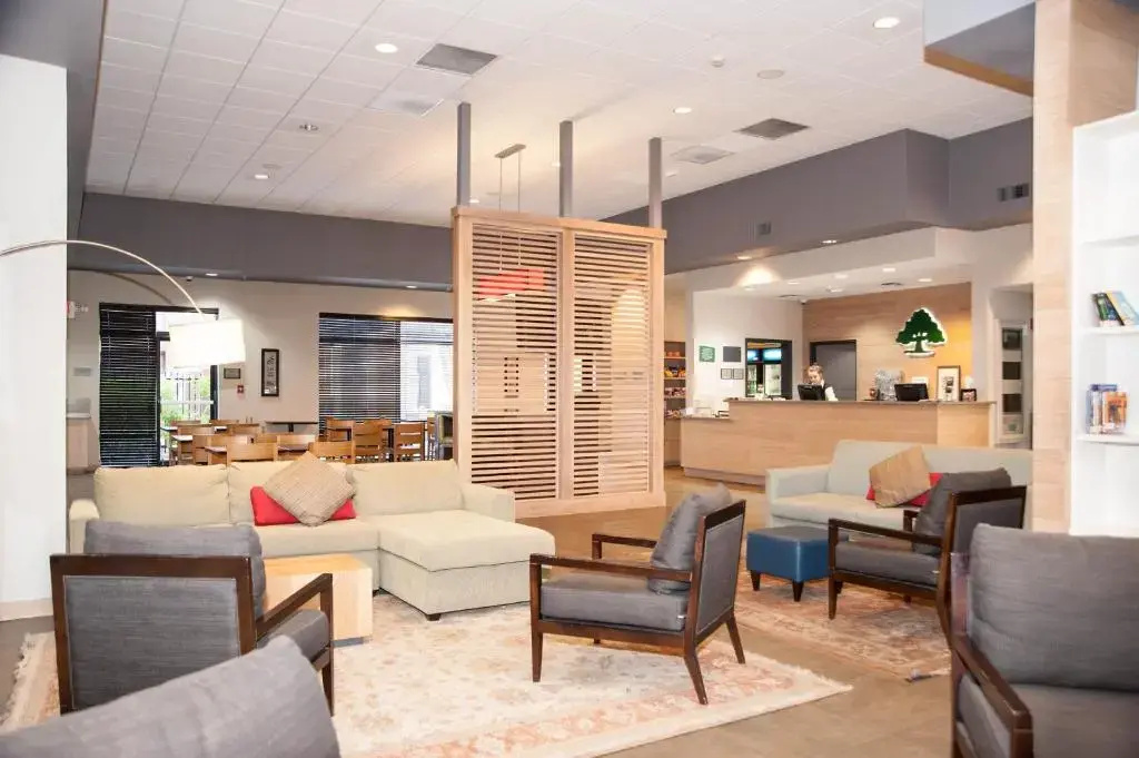Photo - GreenTree Inn & Suites Phoenix Sky Harbor