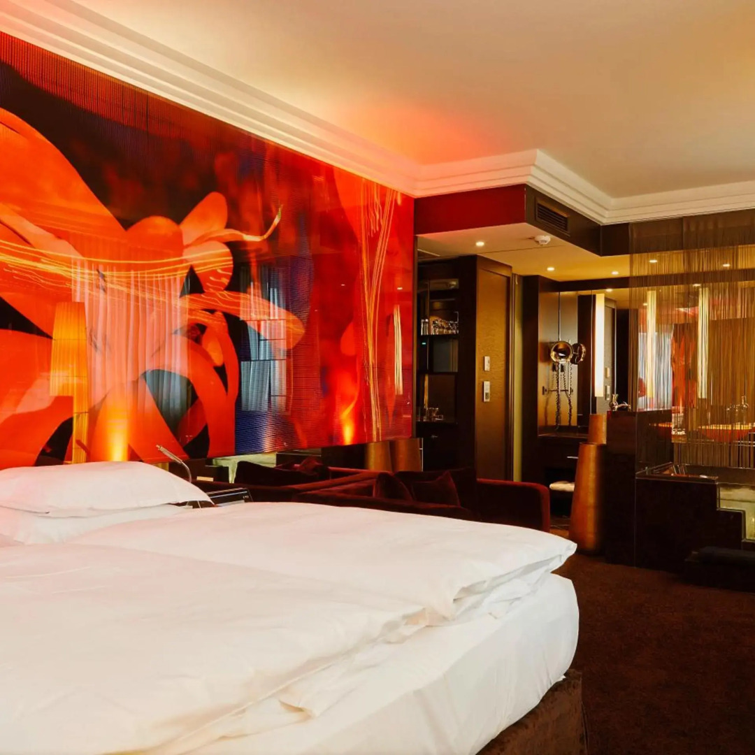 Photo - Savoy Hotel