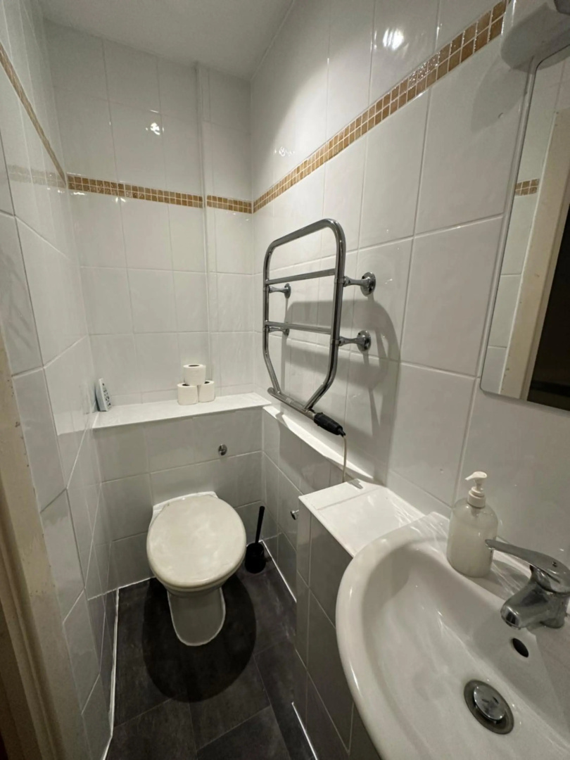 Photo - Berkeley Court Hotel
