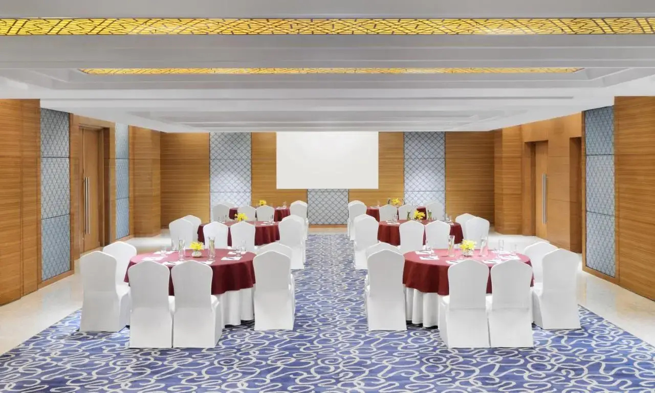 Photo - Four Points by Sheraton Jaipur, City Square