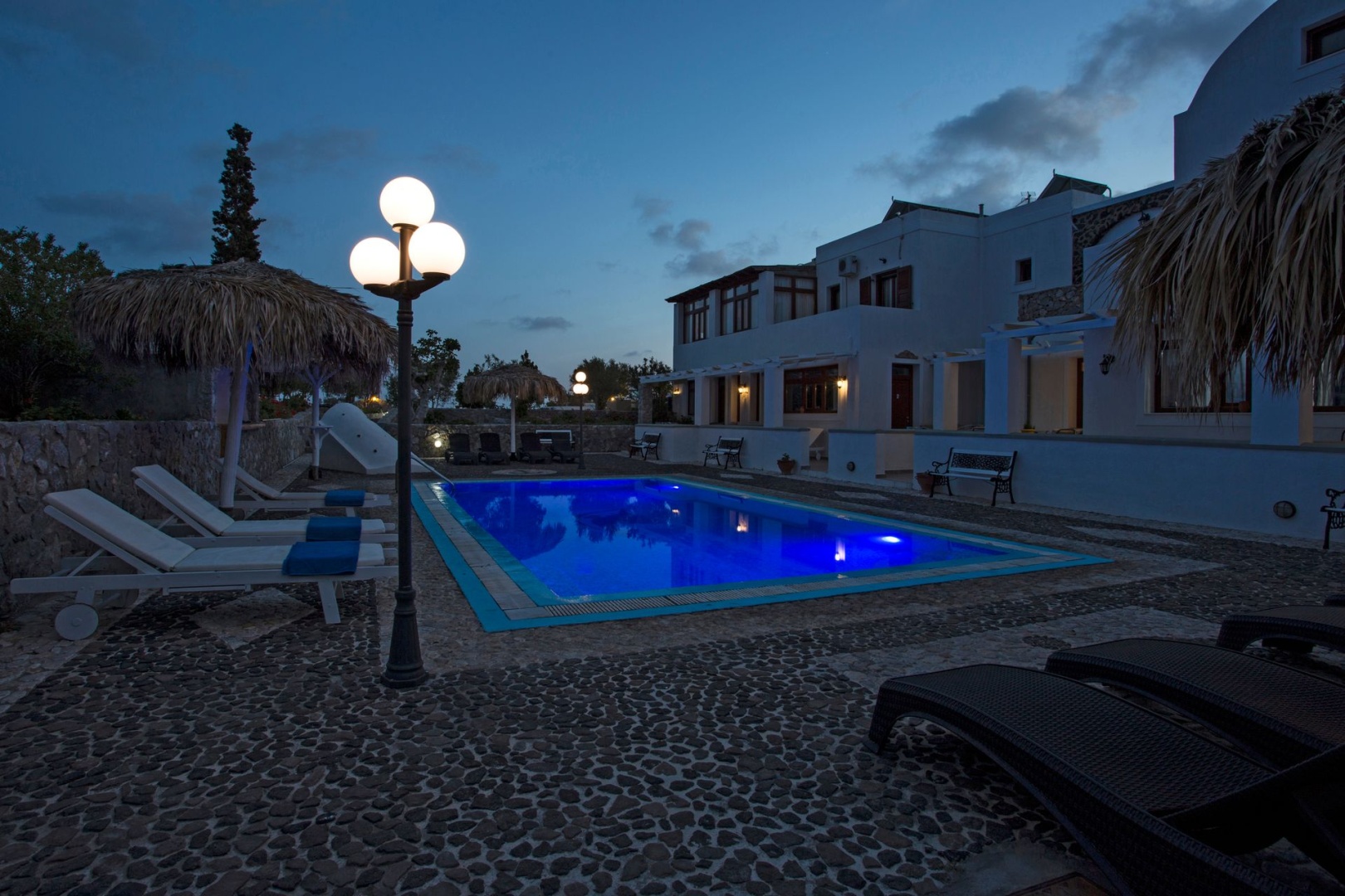 Photo - Birds Villa Apartments with Heated Pool - Including Car and Breakfast