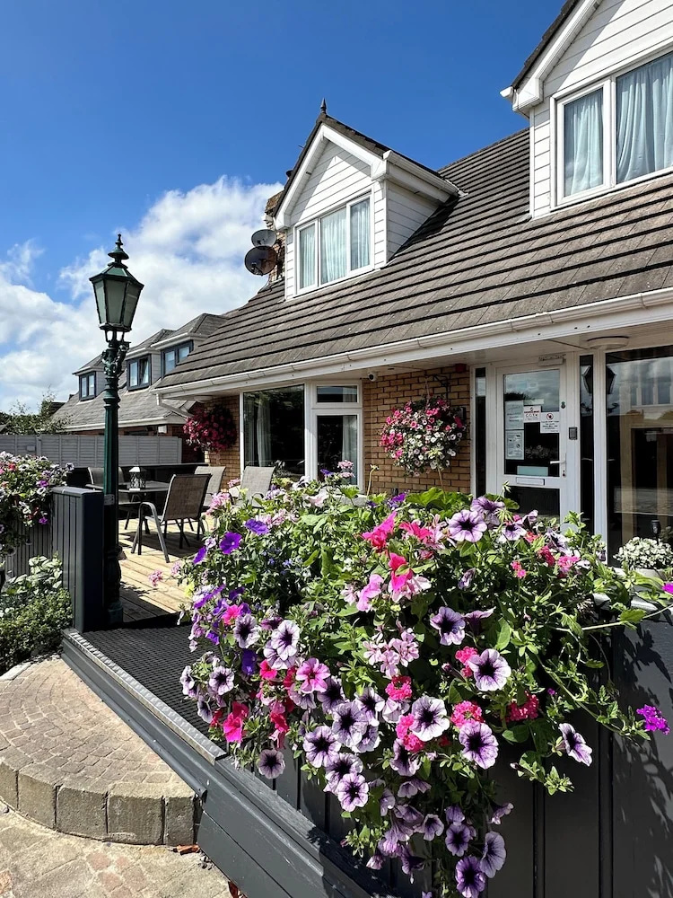 Photo - Malahide Guest Rooms