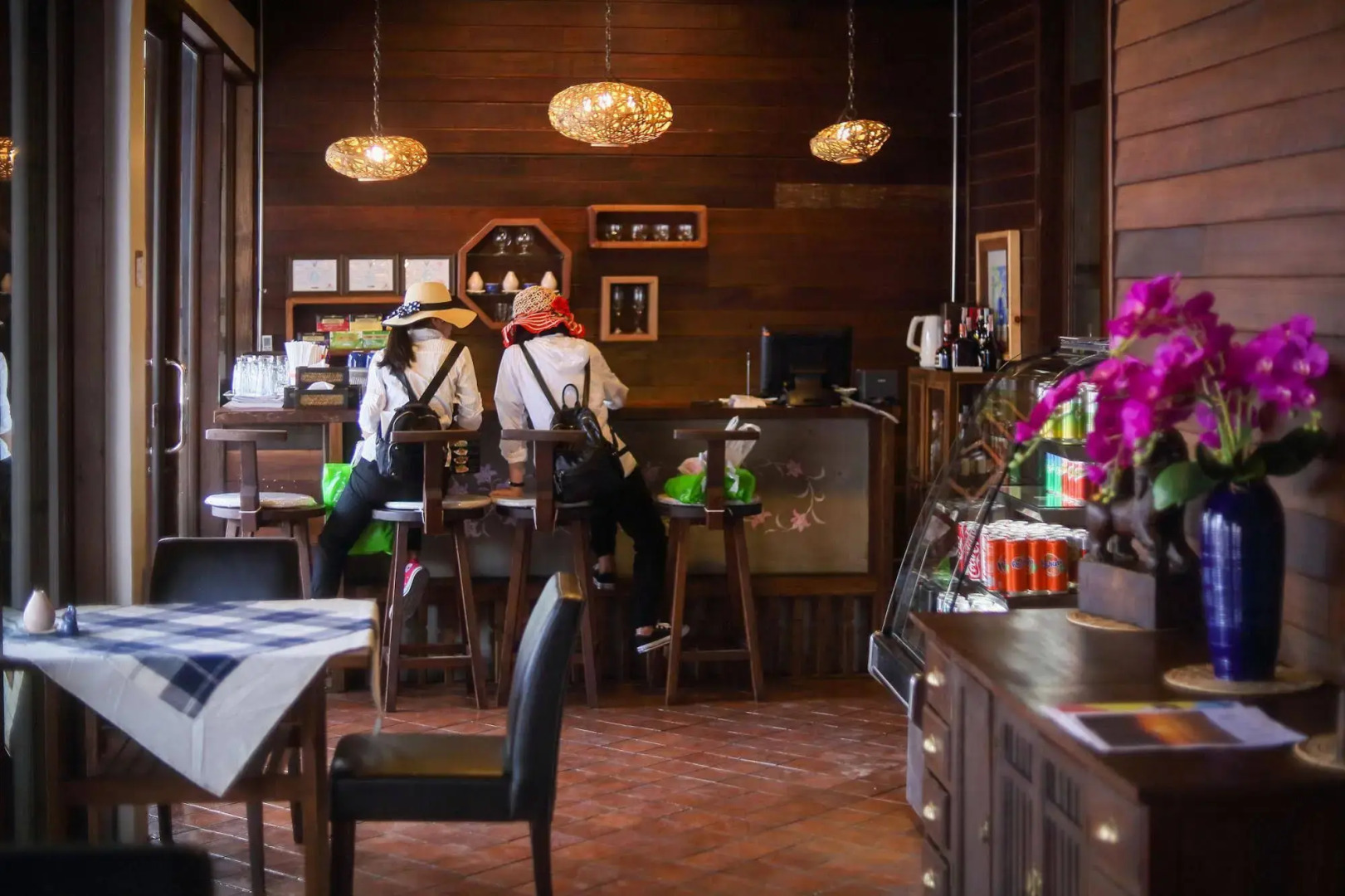 Foto - Ban Chang Tong