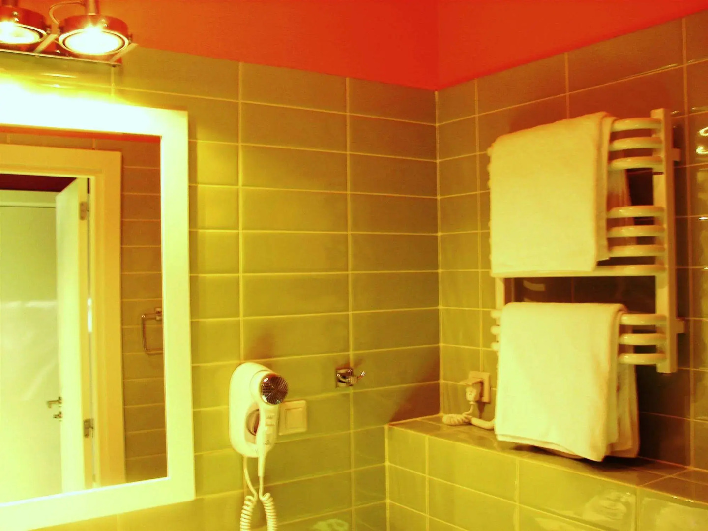 Photo - SLEEPWELL NOWY ŚWIAT - courtyard entrance Ordynacka 14St