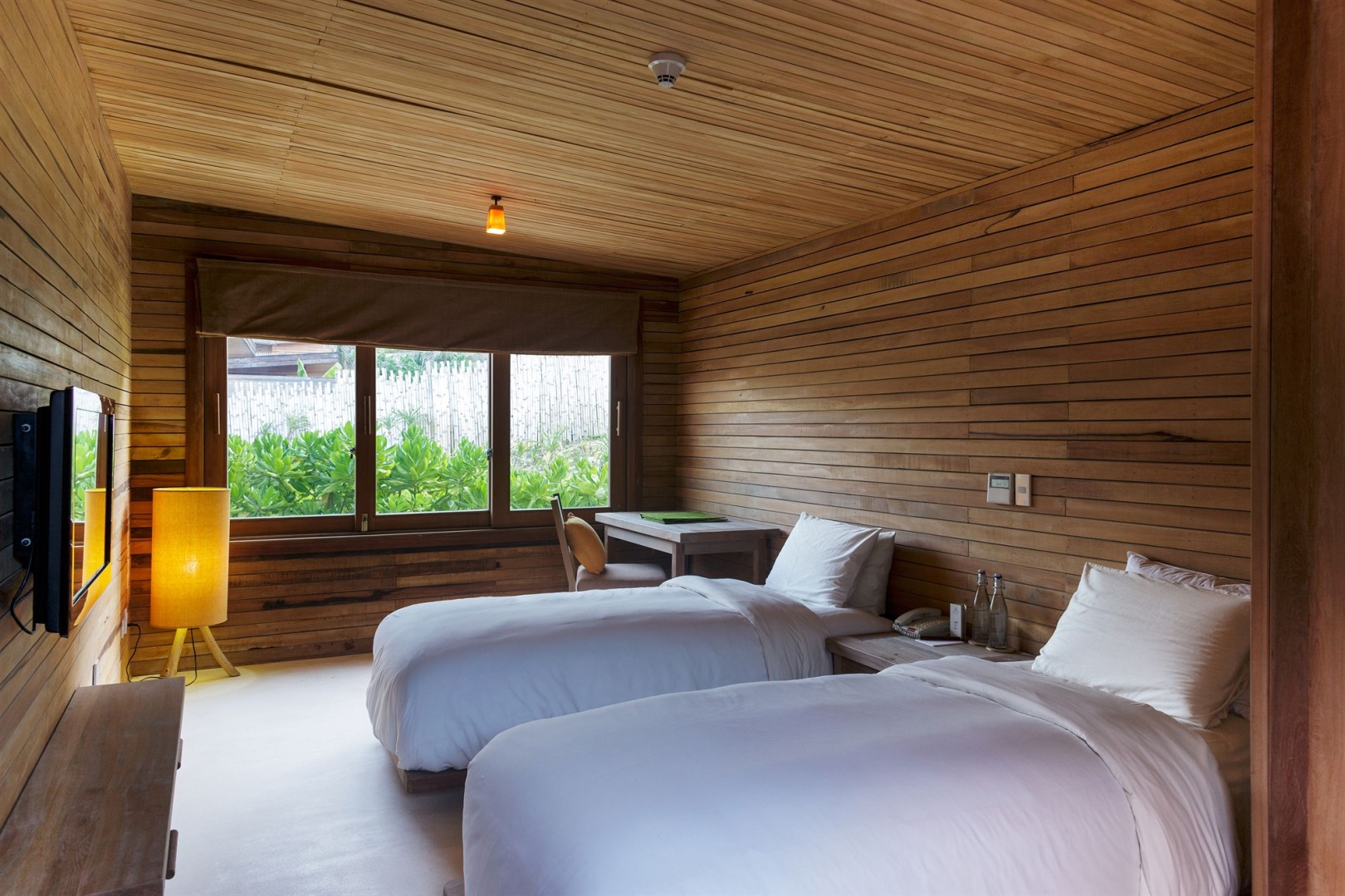 SIX SENSES CON DAO