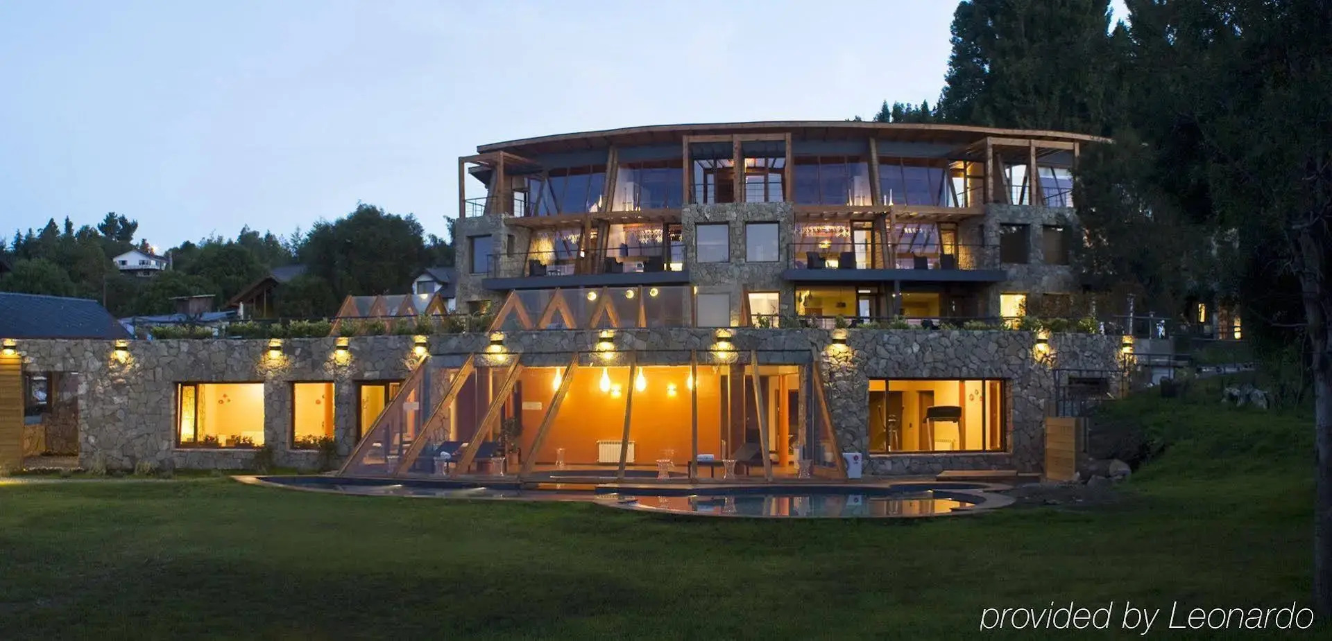 Photo - Rochester Bariloche Suites & Spa