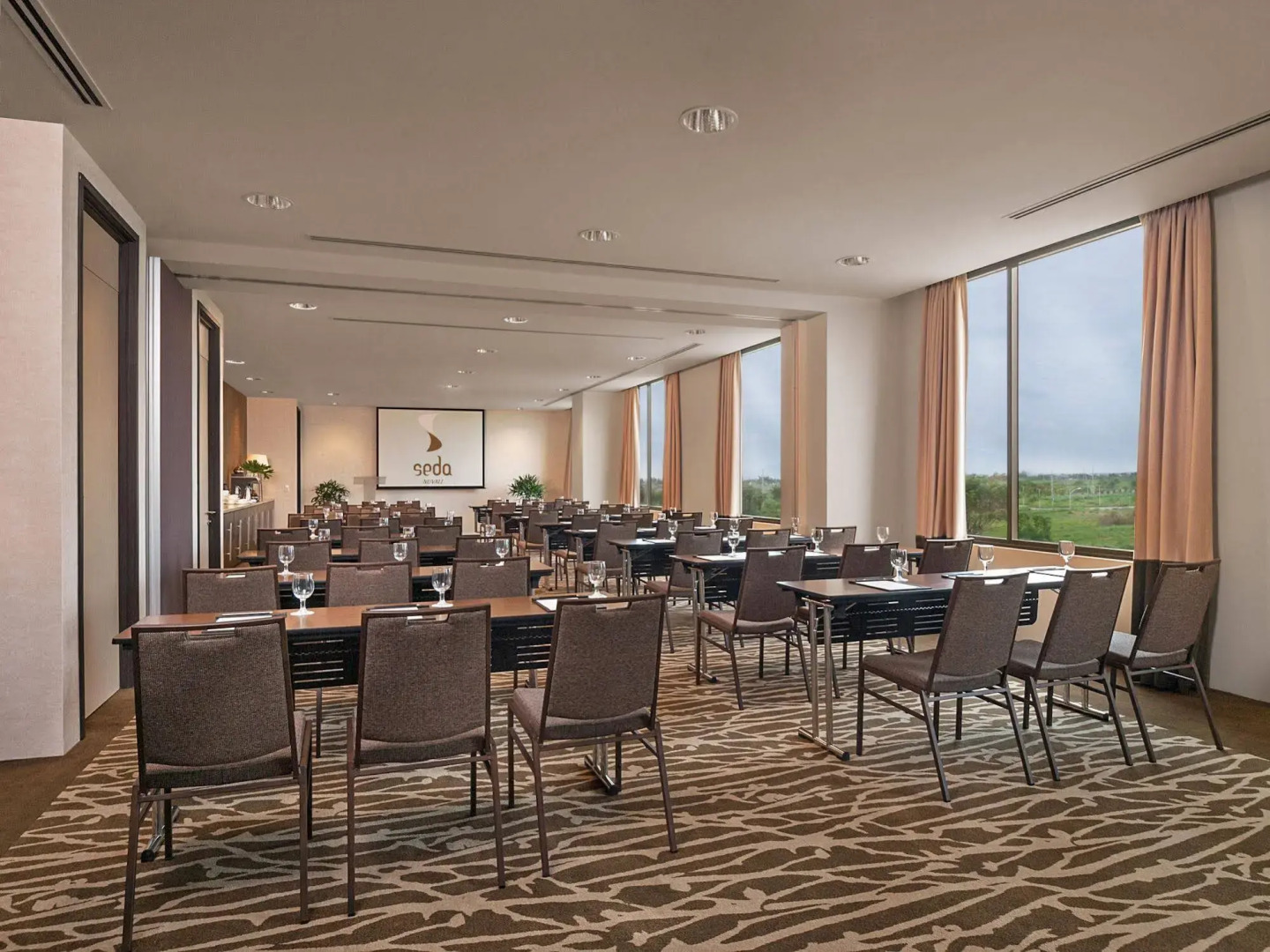 Foto - Seda Nuvali Laguna near Tagaytay