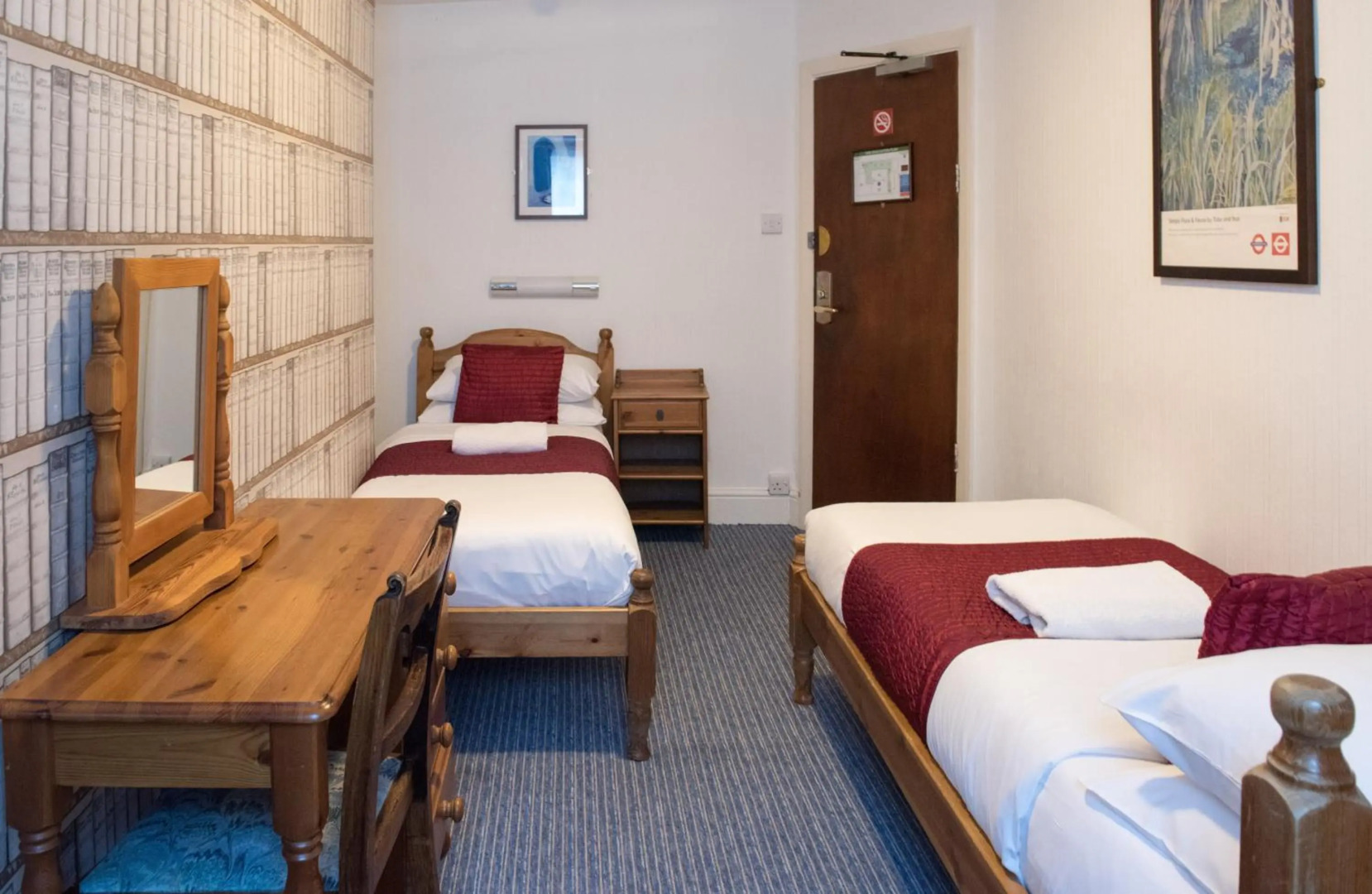 Photo - St Athans Hotel