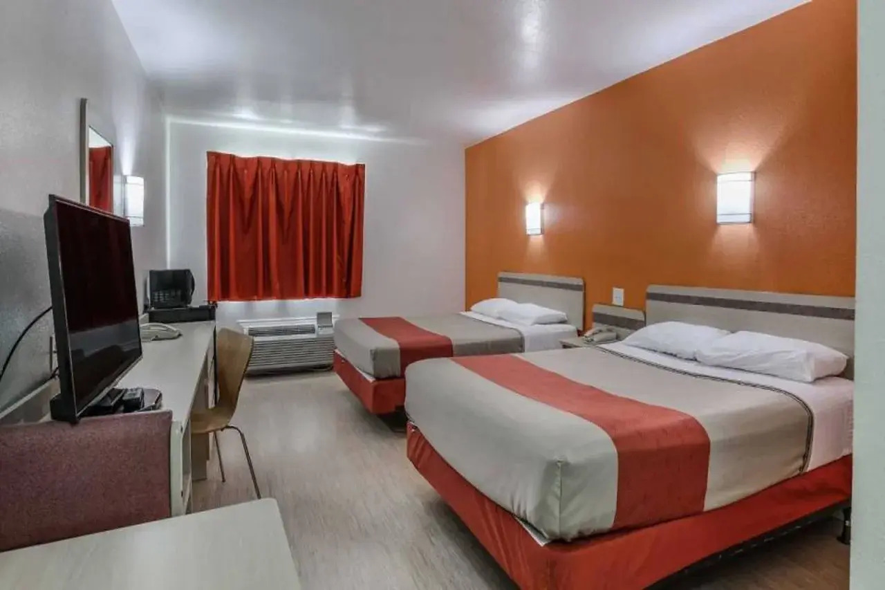 Photo - Motel 6-Pasadena, TX