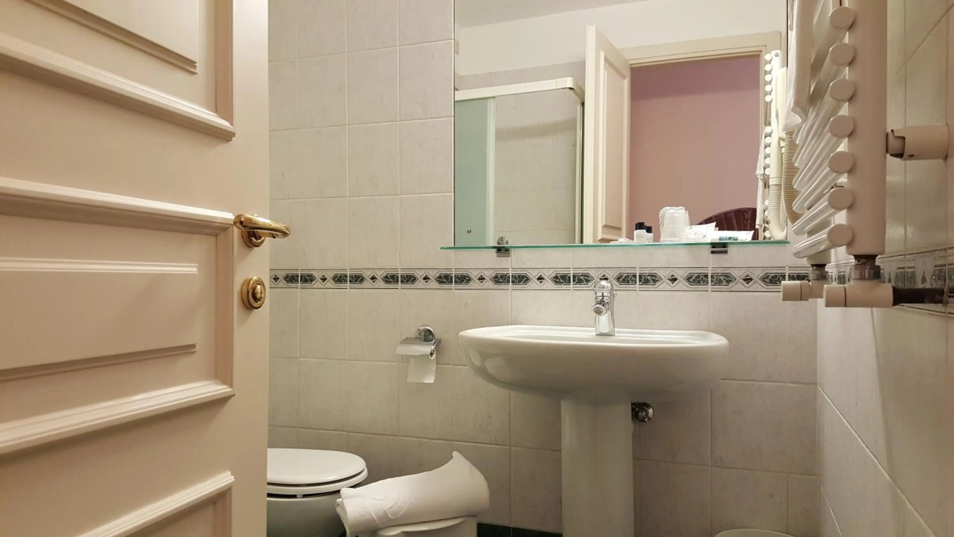 Photo - Hotel Roma E Rocca Cavour